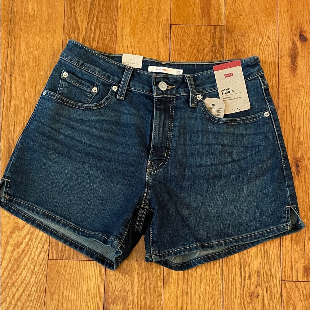 Sz27 Levi's A line Women's Dark Blue Jean Shorts